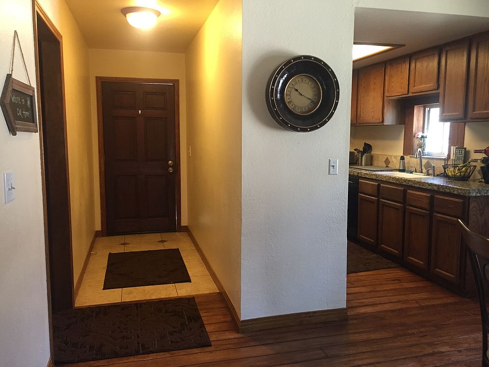 1st image of 1466 Lovers Ln