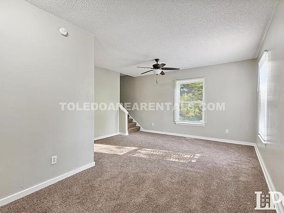 3rd image of 1724 Ottawa Dr