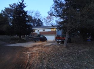 5818 Edgewood Rd, Crystal Lake, IL 60012