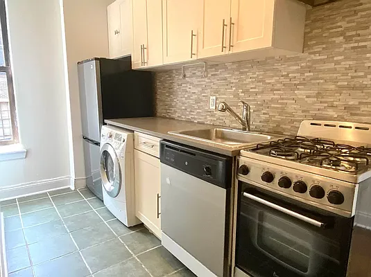 Rented by Corcoran | media 8