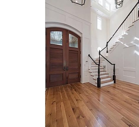 3rd image of 447 1st Ave N