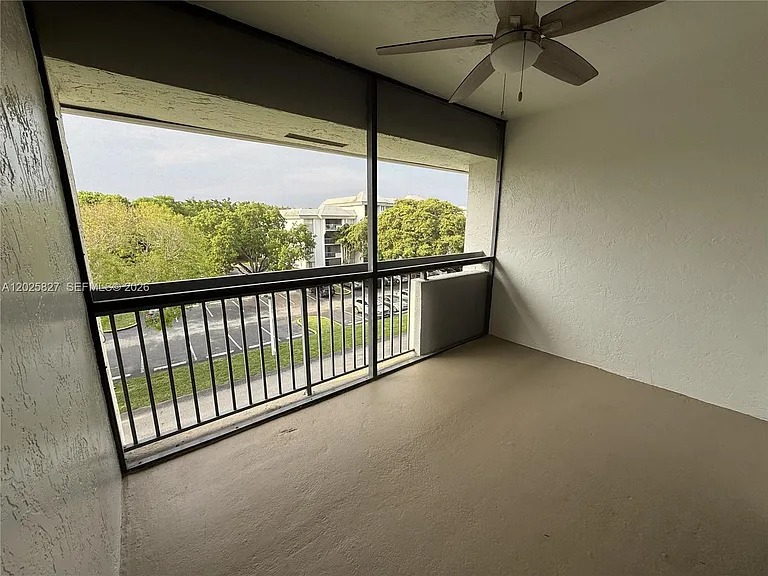 731 N Pine Island Rd #401 — Photo 23