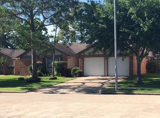 12710 Nantucket Dr, Sugar Land, TX 77478