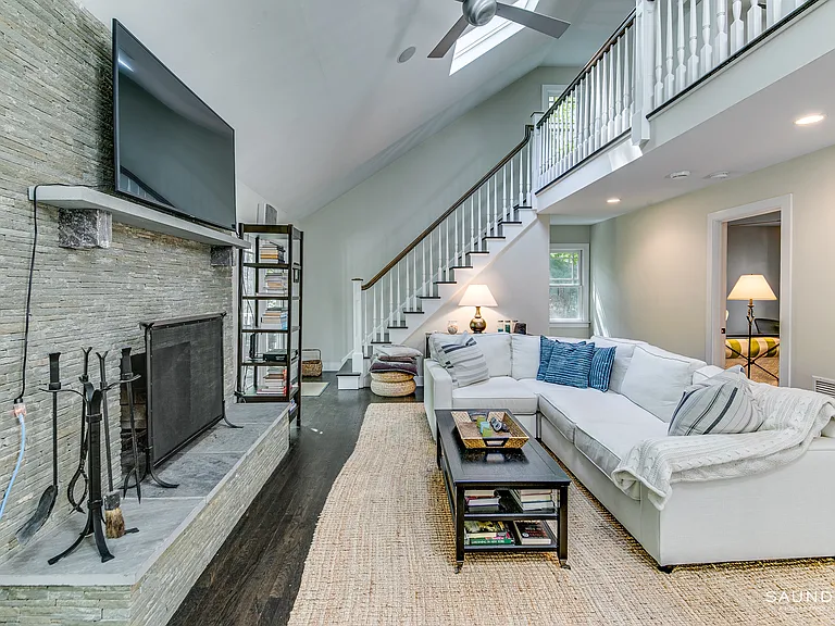25 Oyster Pond Ln — Photo 13