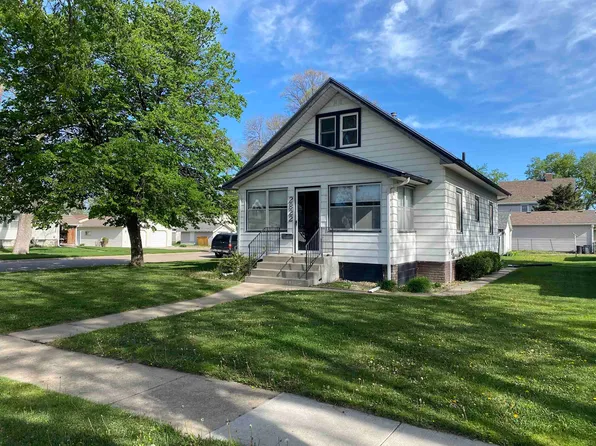 2822 19th St, Columbus, NE 68601