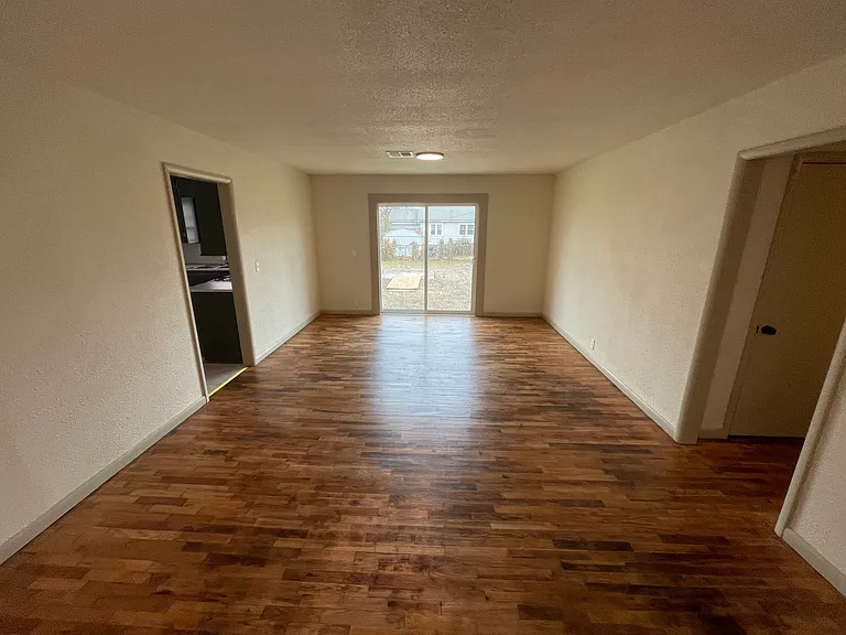 1615 A And M Dr — Photo 2