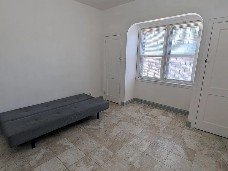 5205 N 5th St #1R — Photo 5