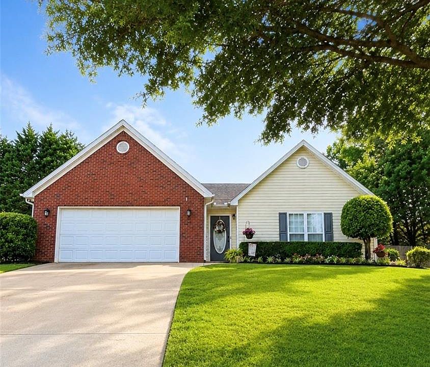 1st image of 283 Natchez Cir