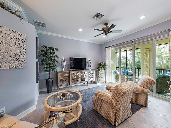 3rd image of 8070 Players Cove Dr Unit 202