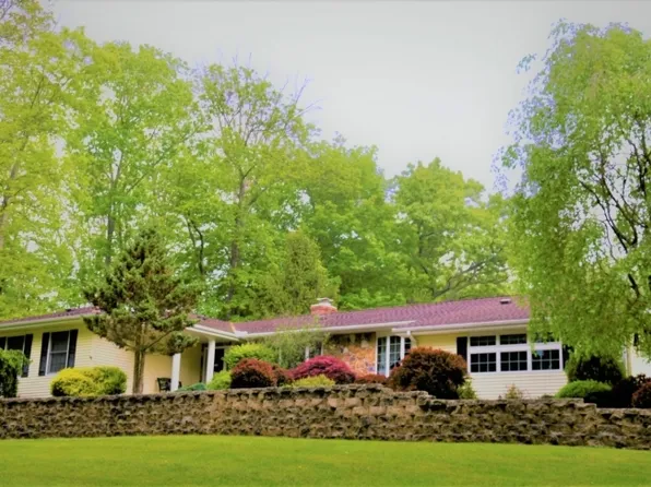 23 Spring Valley Rd, Hardwick Twp., NJ 07825