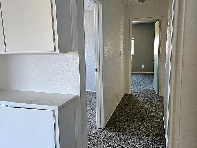12 Sharon Dr — Photo 9