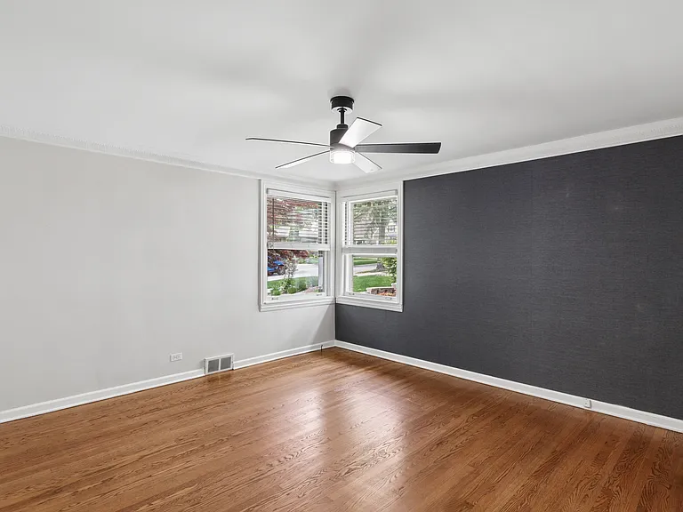 893 S Poplar Ave — Photo 11