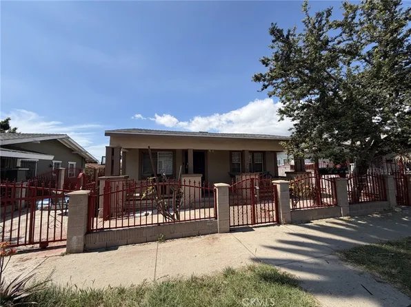 2129 Locust Ave, Long Beach, CA 90806