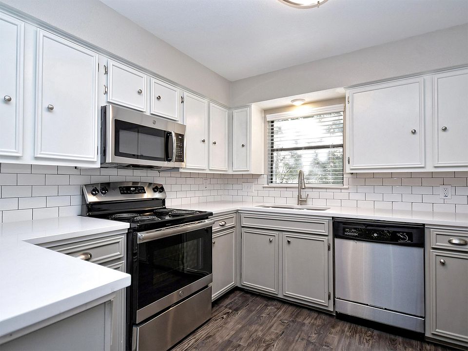 1st image of 6102 Hill Forest Dr APT 204