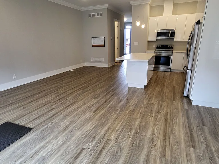 1048 Hansler Rd — Photo 6