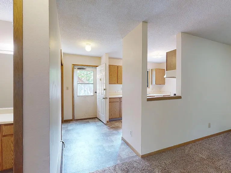 711 Burnett Ave — Photo 9