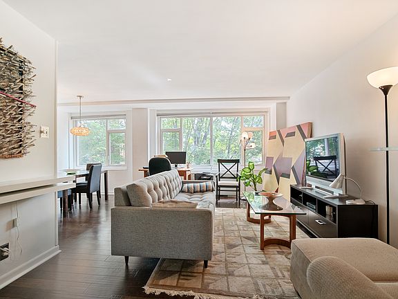 4th image of 1545 18th St NW Unit 411