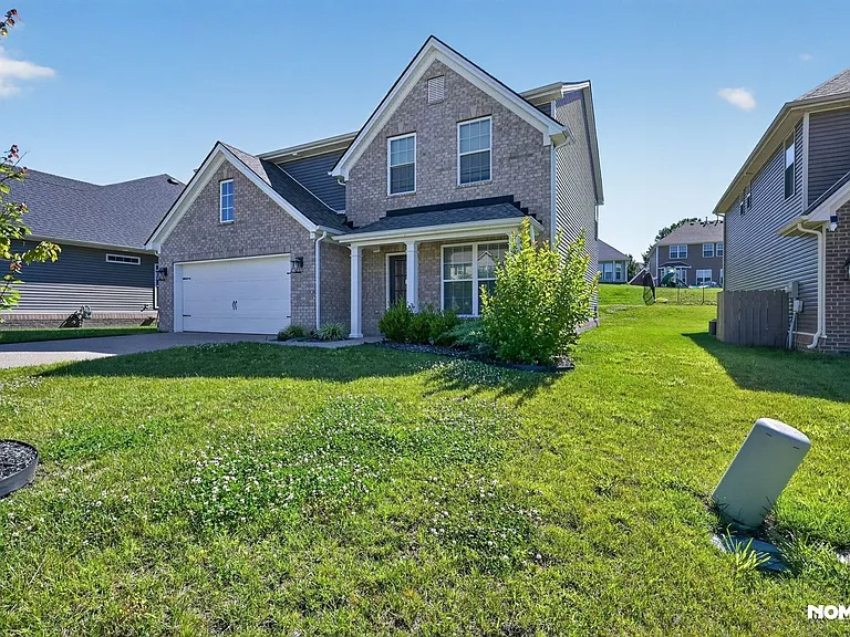 105 Irondale Ct — Photo 2