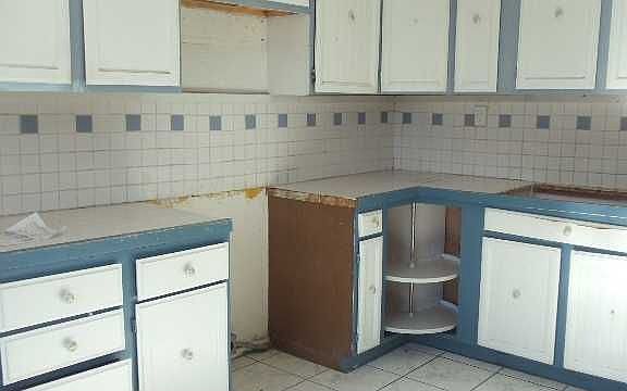 5th image of 1007 Essex East Dr