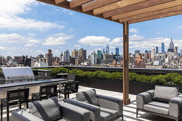 Sold by Nest Seekers International | media 14