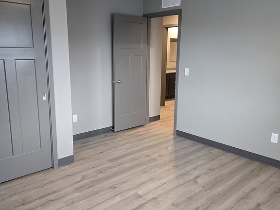 5th image of 3804 Baldwin Ave