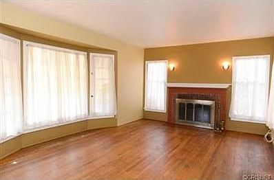 3rd image of 3327 Larga Ave