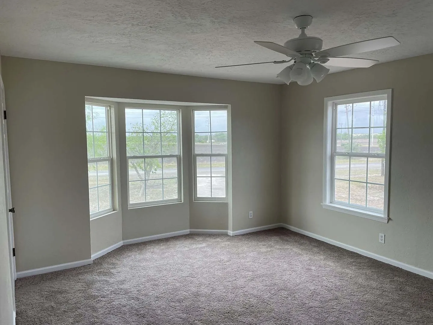 Orange Grove-Hidden Gem to call home! — Photo 2
