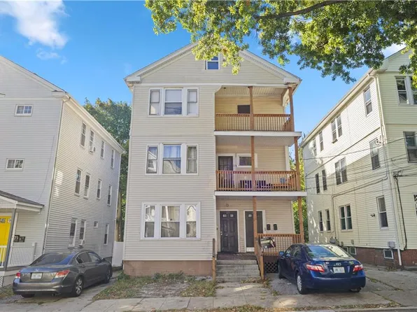 23 Richter St, Providence, RI 02908