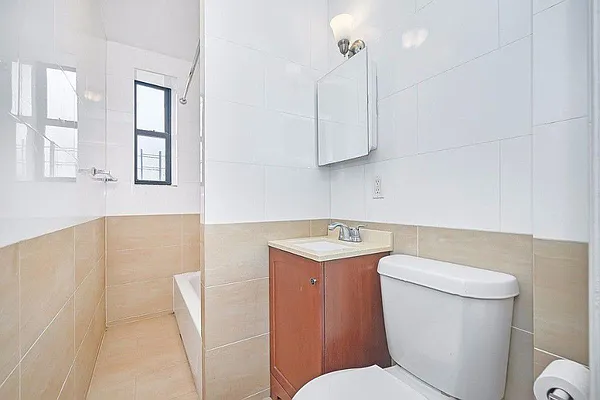 Rented by Ledvech Group | media 5