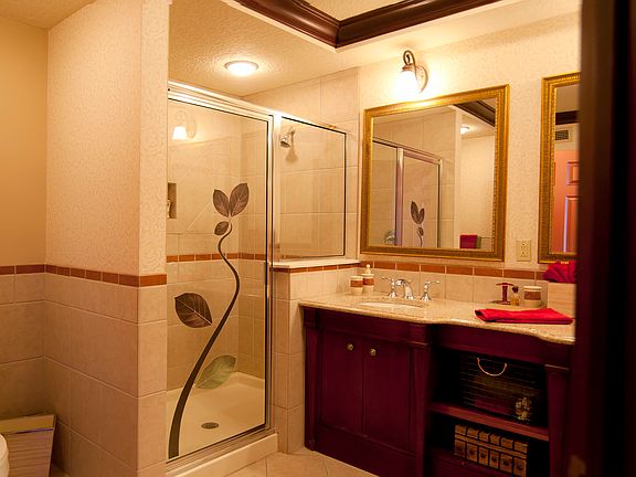 3rd image of 200 Ocean Crest Dr APT 934N