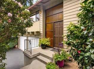 9411 215th St SW, Edmonds, WA 98020