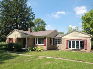 2218 Green Rock Ln, Indianapolis, IN 46203