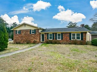 5469 Crossroads Dr, Acworth, GA 30102