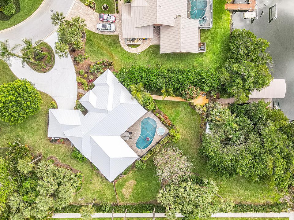 2nd image of 8824 SE Marina Bay Drive