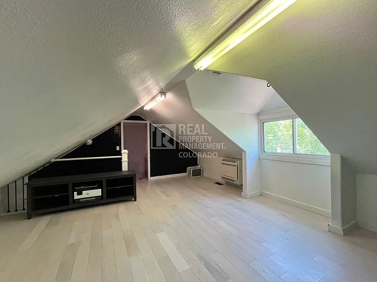 2791 W Irvington Pl — Photo 11