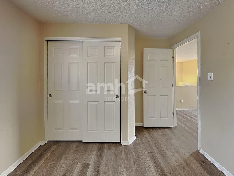 11468 River Run Pkwy — Photo 18