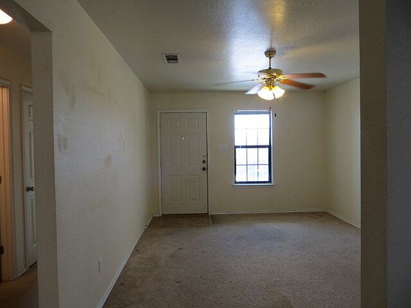 3rd image of 405 Bermuda Unit D