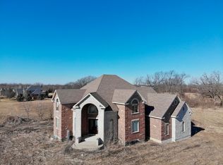 10N130 Muirhead Ln, Elgin, IL 60124