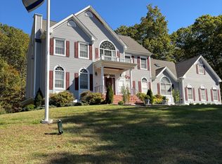 22 Misty Vale Rd, Sandy Hook, CT 06482