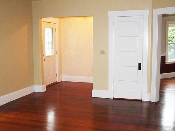 3rd image of 212 Washington St #1