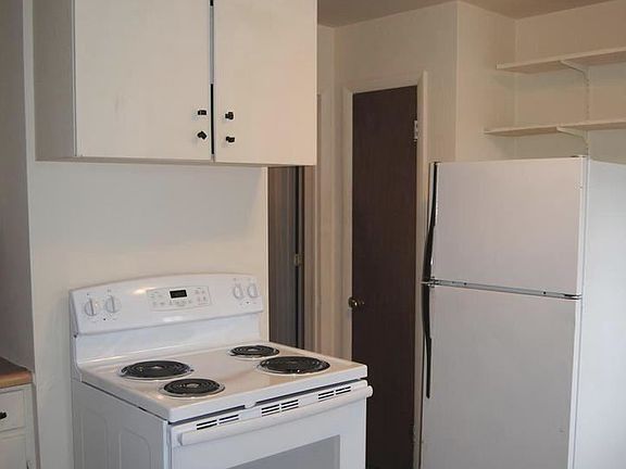 3rd image of 711 Oak Hill Ave APT 3