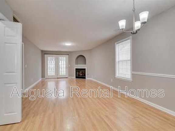 2nd image of 102 Kelly Dr