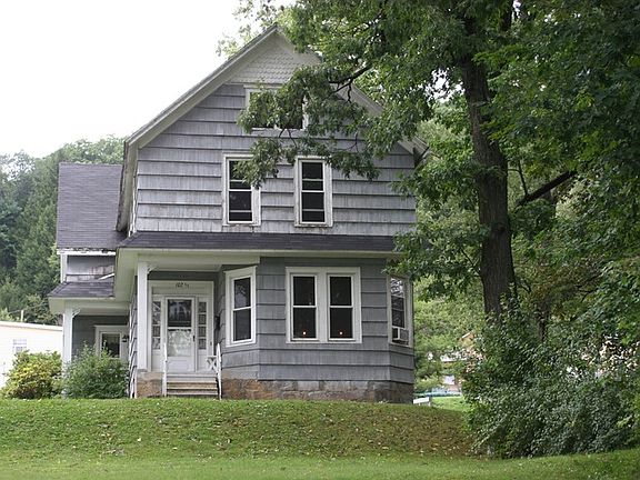 2nd image of 102 Brook St