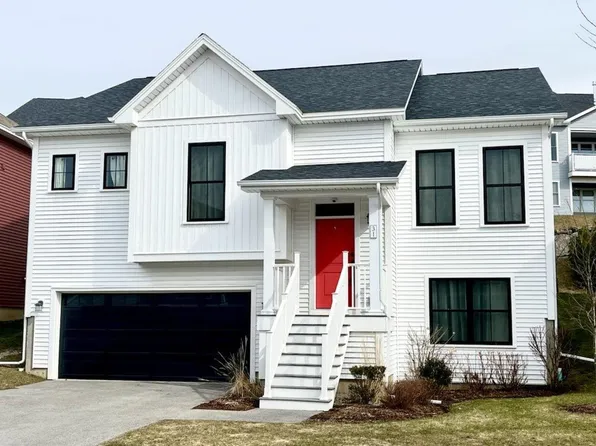 31 Ledge Way, South Burlington, VT 05403