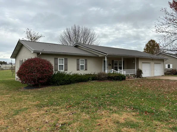 706 E Cleveland St, Monroe City, MO 63456