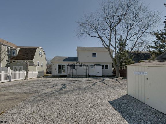 4th image of 120 Brigantine Dr