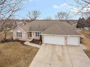 1130 Alpine Dr, Green Bay, WI 54311