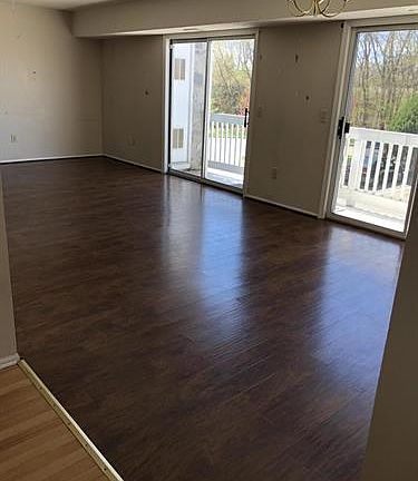 4th image of 810 Schley Ave