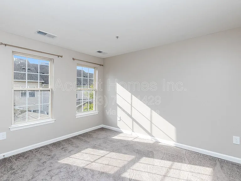 1581 Leeds Castle Dr #201 — Photo 17
