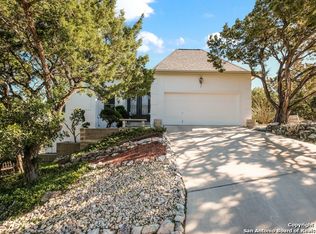 17330 Comanche Blf, Helotes, TX 78023